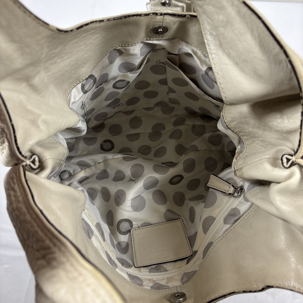 VTG Coach Julia Hobo Shoulder Bag Beige Oatmeal Pebble Leather Slouchy Purse Y2K - Picture 9 of 16